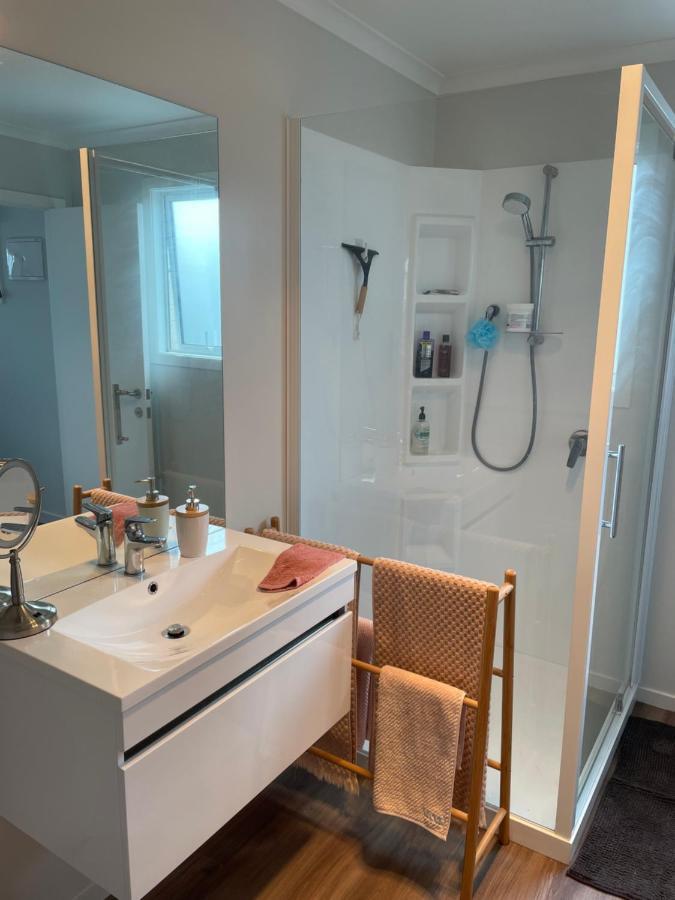 Modern Studio Apartment Motueka Exterior photo