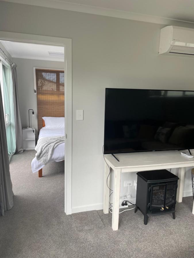 Modern Studio Apartment Motueka Exterior photo