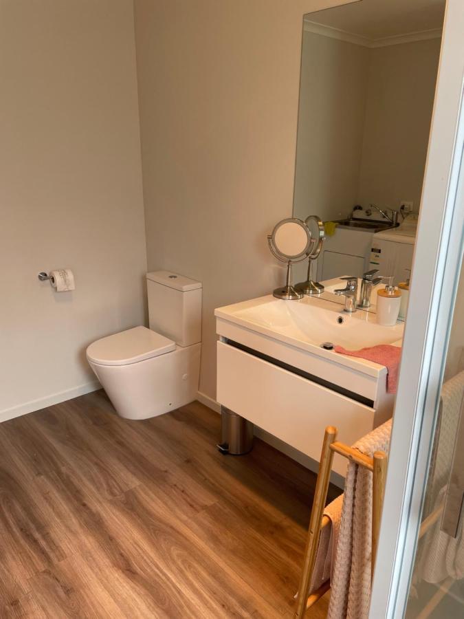 Modern Studio Apartment Motueka Exterior photo